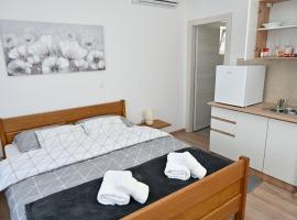 Sobe i apartmani MILLA, hotel a Slavonski Brod