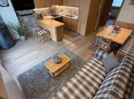 Luxury Teola, hotel din Clevolo