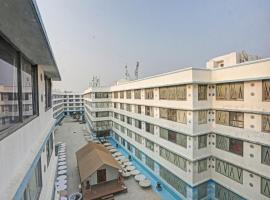 Townhouse Royal Palms Shared Serviced Apartment, hotel in Mumbai