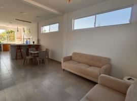 ALMARE Beach House، فندق في أولون