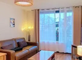 Studio bien équipé au pied des pistes, centre station - FR-1-811-46