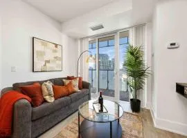 Downtown Toronto Condo near Rogers Centre
