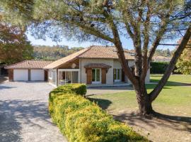 Maison 4 chambres pour 8 personnes, hotel u gradu Ségos