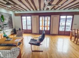 Sea views in the heart of the old town