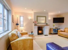 4 Bed in Holt oc-y27156