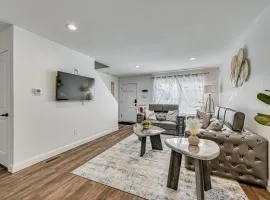 1 Mi to MGM Springfield Cozy Winter Duplex!