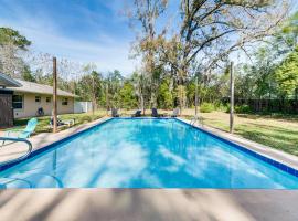 5 Mi to Silver Springs State Pk: Gem w/ Game Room!, hotel din Ocala
