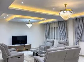 TRENDY RESIDENCE - Luxury Serviced Apartments in Bastos