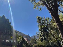 Casita con chimenea Sacred Valley, hotel din Lamay