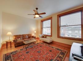 Steps to Shops and Dining Historic Dtwn Wallace Gem, hotel en Wallace