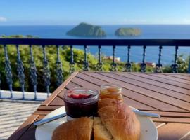 Island View Retreat, Hotel in Feteira