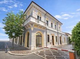 Alloggi Avezzano 01 Residenza Liberty, hotel u gradu 'Avezzano'