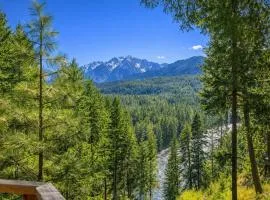 Das Tree Haus by NW Comfy Cabins