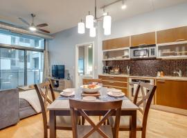 Near Fulton Market! Walkable West Loop Condo, hotel u Chicagu