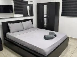 1BR Studio with Pool, Fast Wi-Fi, Walk to Beach