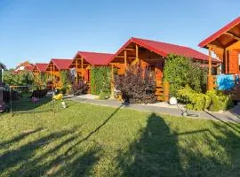 Holiday cottages, sauna and hot tub included