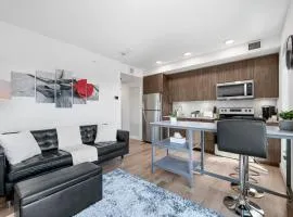 Luxury Living & Patio Vibes Minutes to DT Calgary!