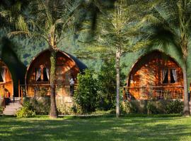 Chay Lap Farmstay Phong Nha, hotell sihtkohas Ðá Lòn