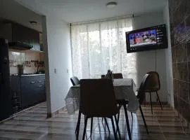 Apto NUEVO de Lujo Piscina Gym Parqueadero