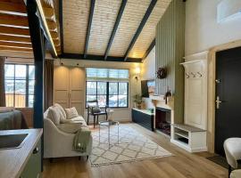 Country Charm, hotel i Rîşnov