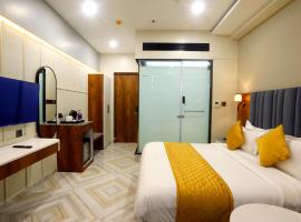 HOTEL BREEZE BAYex bkc, Hotel in Jāmb