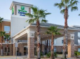 Holiday Inn Express & Suites. by IHG, Hotel in Fleming Island