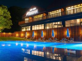 Hotel Flags Sasebo KujuKusima, ξενοδοχείο σε Sasebo
