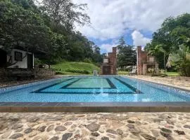 I-NAI Greenville Janda Baik