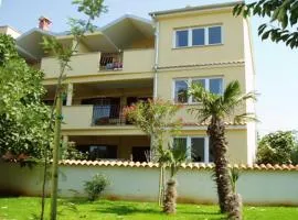 Apartments Nina
