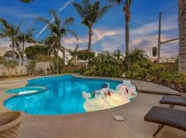 Luxury Vacation Home 5Bedroom with Private Pool, 15 Min to Huntington Beach Pier