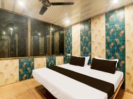 Super OYO Hotel O THE UNIQUE HOTEL, hotel i Gorakhpur