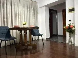 Yellow House Residence-Free Parking