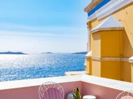 Villa Selena - 1830s Art-House Suites in Vaporia, 50m from Asteria Beach