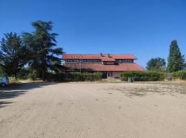 agriturismo Torre d'isola、Torre dʼIsolaのホテル