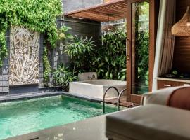 Seminyak Sanctuary Villa by Ini Vie Hospitality, Hotel in Seminyak