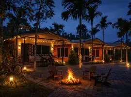 Rainy Cloud Homestay Private Cottages -Pool, Estate, Near to Falls & Safari