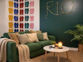 La casa Rio de Janeiro - parking & confort, hotel em Trignac