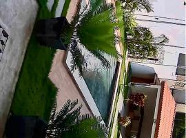 Appartement avec Piscine, hotel in Lomé