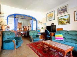 Charming house all to yourself, city center, hotel a Nyons
