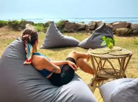 Naïa Ocean House Midigama