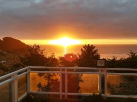 Casa vista al mar para 7 personas Tinaja, quincho y patio, Hotel in Puerto Saavedra