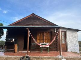 Cabaña Las Acacias, Hotel in Cuchilla Alta