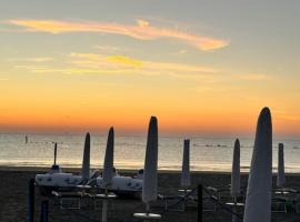 Relax mobilhome, Hotel in Lido di Dante