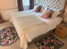 Cosy Flat, close to Bath Rugby and City Centre