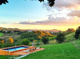 Residenza Rosmarino CASA GUARNONE, hotel i Mornico Losana