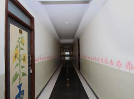 Hotel O Sri Sai Residency, готель у місті Bidadi