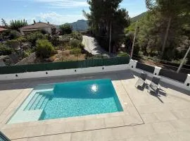 Casablanca-Private Family Mountain Home