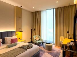The BellaMount Hotel Near Delhi Airport Free Drop Airport โรงแรมในEtāwah