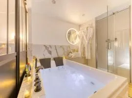 Premium Spa Suite Jacuzzi Hot Tub Massage Chair near Paris-Stade de France-CDG Airport
