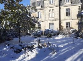 LE CHATEAU Ste MARIE, готель у місті Fors